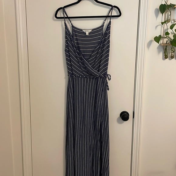 Market & Spruce Faux Wrap Maxi Dress - Picture 1 of 4